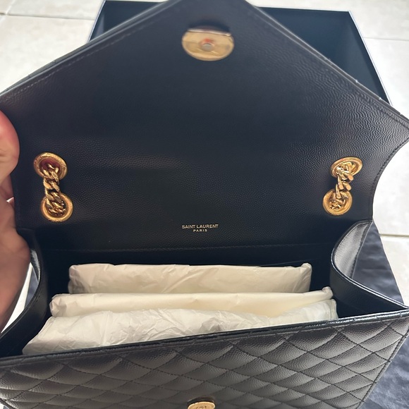 Saint Laurent medium envelope bag - Picture 9 of 15